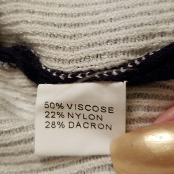 JAASE SWEATER - Picture 4 of 4